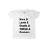 Camiseta com estampa escrita “Marx & Lenin & Engels & Trótski & Gramsci.” em preto
