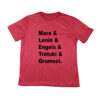 Camiseta com estampa escrita “Marx & Lenin & Engels & Trótski & Gramsci.” em preto