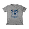 Camiseta SUS – Saúde é Direito, Não Privilégio! com estampa azul e símbolo do sistema público de saúde brasileiro.