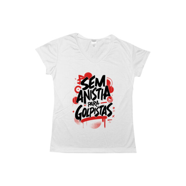 Camiseta Sem Anistia para Golpistas – estampa com tipografia de protesto em preto e vermelho.